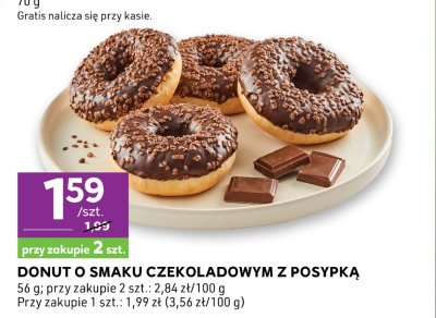 Donut o smaku czekoladowym z posypką Stokrotka promocja w Stokrotka