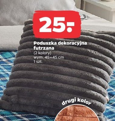 Poduszka dekoracyjna futrzana 2 kolory wym. 45×45 cm promocja w Netto