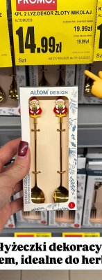 Łyżeczki dekoracyjne złote Mikołaj 2 szt. promocja w Intermarche