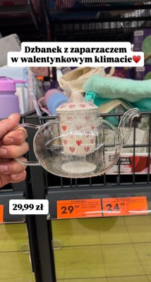 Dzbanek z zaparzaczem promocja w Biedronka