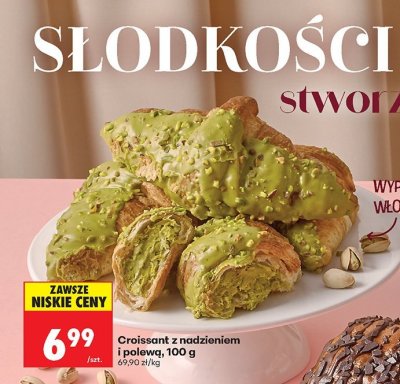 Croissant z nadzieniem i polewą pistacjowy Biedronka promocja w Biedronka