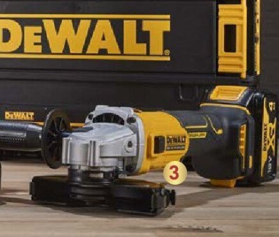 Bezszczotkowa szlifierka kątowa 18 V DCG407N1T-QW  promocja w Castorama