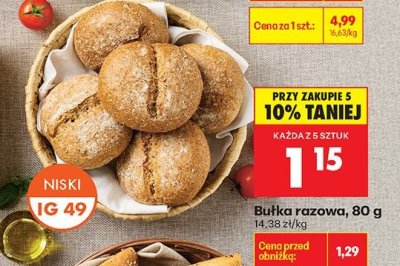 Bułka razowa, 80 g promocja w Biedronka