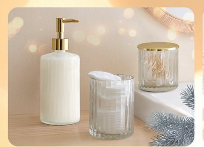 Dozownik na mydło, kubeczek i pojemnik z pokrywką  promocja w Biedronka