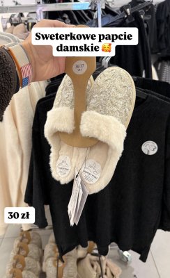 Sweterkowe kapcie damskie promocja w Pepco