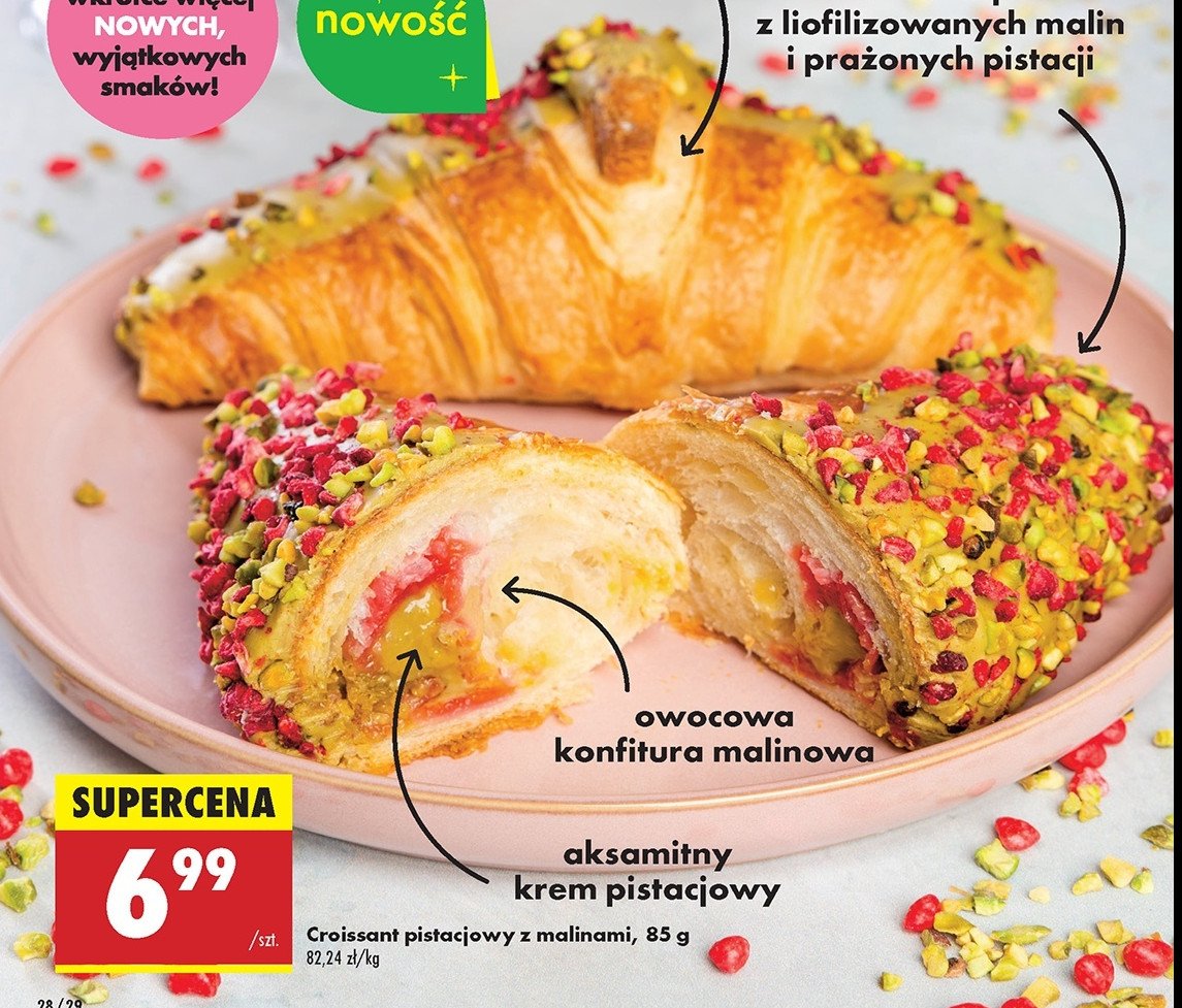 Croissant pistacjowy z malinami promocja w Biedronka