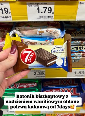 Baton biszkoptowy z nadzieniem waniliowym w polewie kakaowej  promocja w Dino