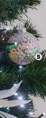 Bombki z efektem benzyny promocja w Netto