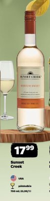 Wino Sunset Creek Medium Sweet promocja w Netto