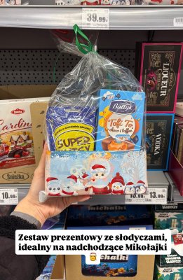 Zestaw prezentowy ze słodyczami Bałtyk Tofi Tofi i Super Max promocja w Intermarche