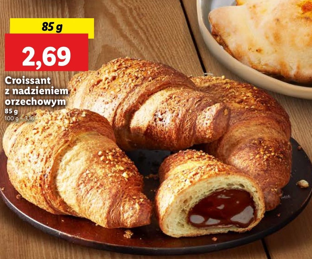 Croissant z nadzieniem orzechowym promocja w Lidl