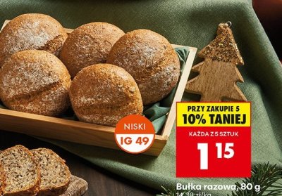 Bułka razowa, 80 g promocja w Biedronka