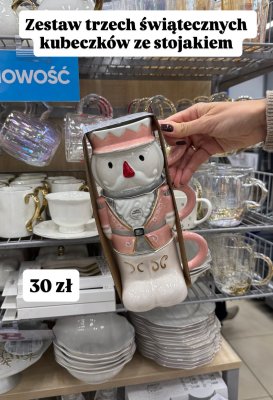 Zestaw trzech kubków świątecznych ze stojakiem promocja w Pepco