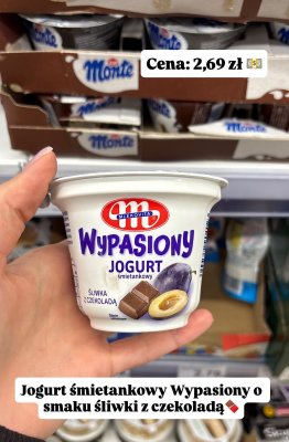 Jogurt śmietankowy Wypasiony śliwka z czekoladą  promocja w Dino