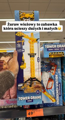 Żuraw wieżowy Tower Crane dźwig promocja w Biedronka