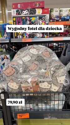 Fotel dla dziecka z motywem kotków promocja w Biedronka