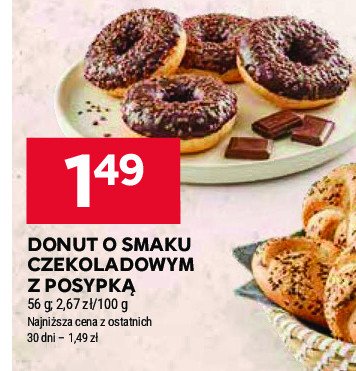 Donut o smaku czekoladowym z posypką promocja w Stokrotka