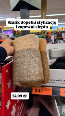 Szalik zimowy akcesoria zimowe mix wzorów promocja w Biedronka