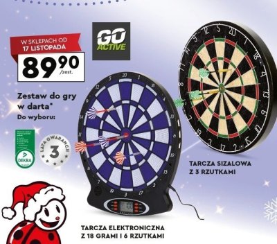 Zestaw do gry w darta GO ACTIVE Do wyboru tarcza sizalowa z 3 rzutkami lub tarcza elektroniczna z 18 grami i 6 rzutkami promocja w Biedronka