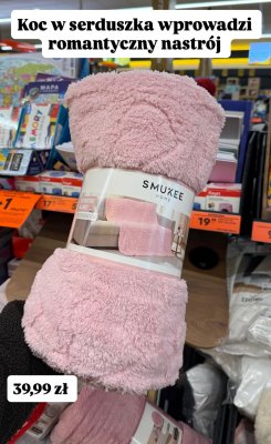 Koc dekoracyjny promocja w Biedronka