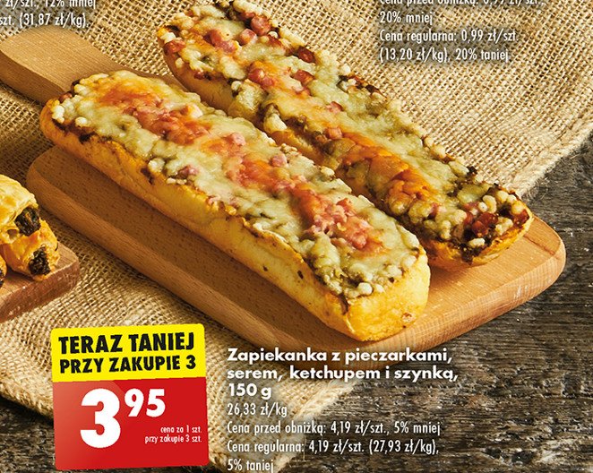 Zapiekanka z pieczarkami serem ketchupem i szynką promocja