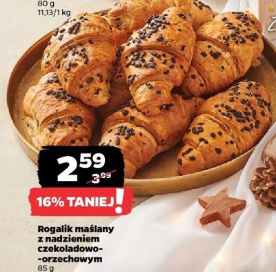 Rogalik maślany z nadzieniem czekoladowo-orzechowym promocja w Netto