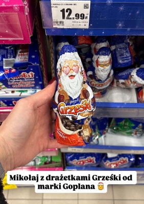 Mikołaj z drażetkami Grześki  promocja w Intermarche