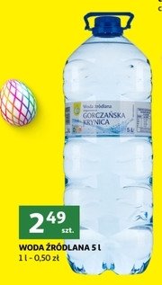 Woda niegazowana Podniesiony kciuk promocja