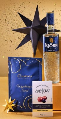 Czekolada Mellow Czarna Porzeczka w porzeczkowym praku promocja w Makro