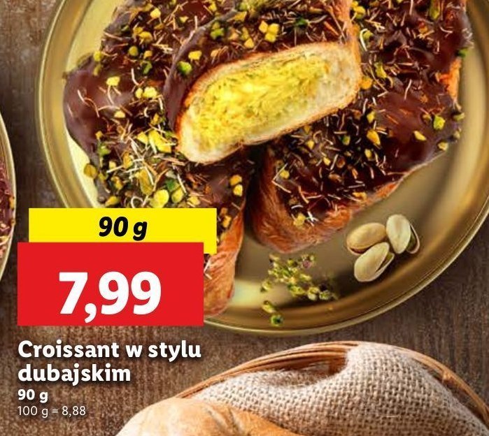 Croissant w stylu dubajskim promocja