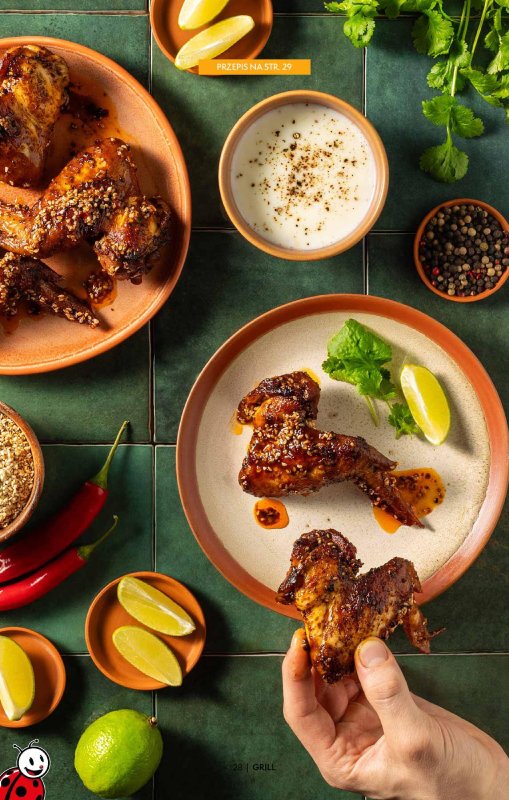Biedronka - gazetka promocyjna Czas na multikulturalny grill   - strona 28
